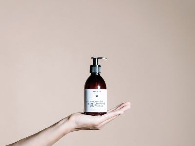 Moisturizing body massage